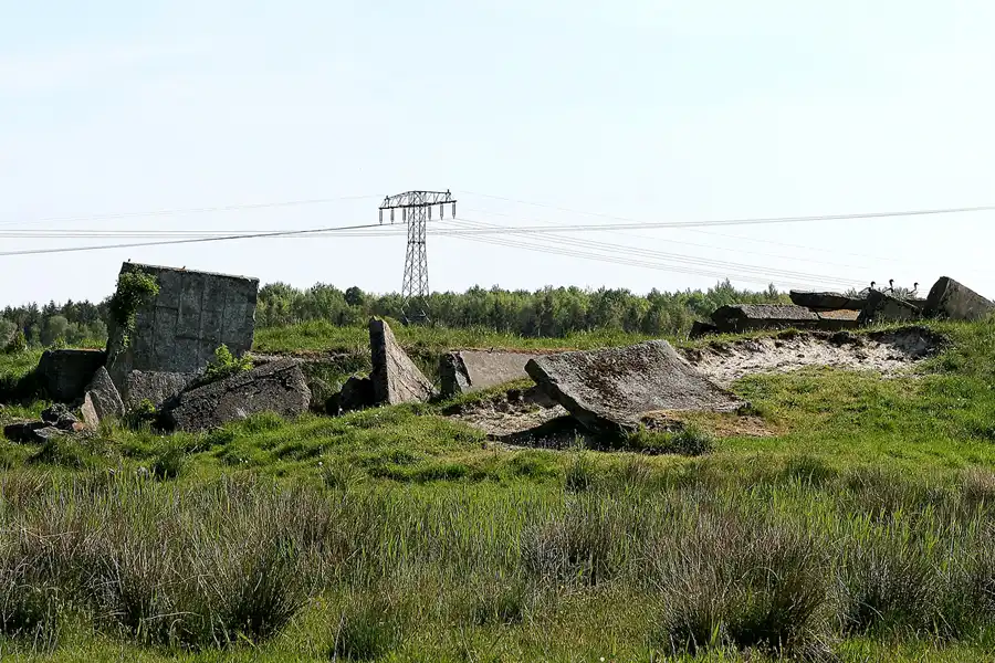 011 | 2008 | Peenemünde | Heeresversuchsanstalt – Bunker in den Peenewiesen | © carsten riede fotografie