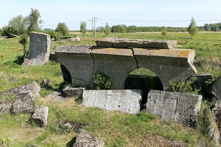013 | 2008 | Peenemünde | Heeresversuchsanstalt – Bunker in den Peenewiesen | © carsten riede fotografie