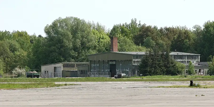 035 | 2008 | Peenemünde | Heeresversuchsanstalt – Der Flugplatz EDCP | © carsten riede fotografie