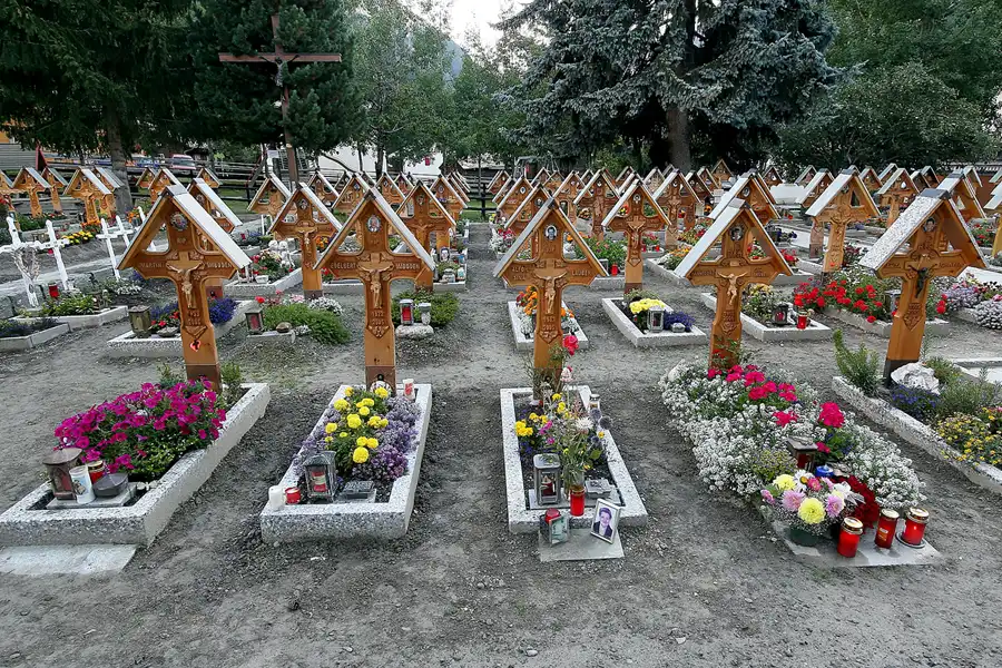 018 | 2008 | Täsch | © carsten riede fotografie