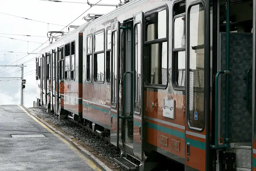 037 | 2008 | Zermatt – Gornergrat | Fahrt mit der Gornergratbahn | © carsten riede fotografie