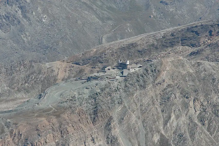 097 | 2008 | Zermatt | Blick vom Matterhorn glacier paradise – Höchster Punkt Europas der per Seilbahn erreichbar ist | © carsten riede fotografie