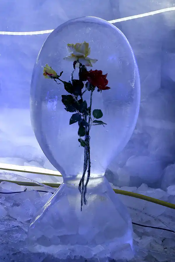 106 | 2008 | Zermatt | Matterhorn glacier paradise – Höchster Gletscher Palast der Welt | © carsten riede fotografie