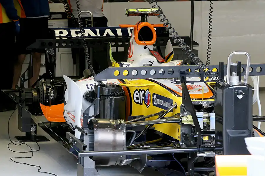 137 | 2008 | Spa-Francorchamps | Renault R28 | © carsten riede fotografie