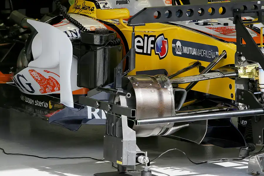 140 | 2008 | Spa-Francorchamps | Renault R28 | © carsten riede fotografie