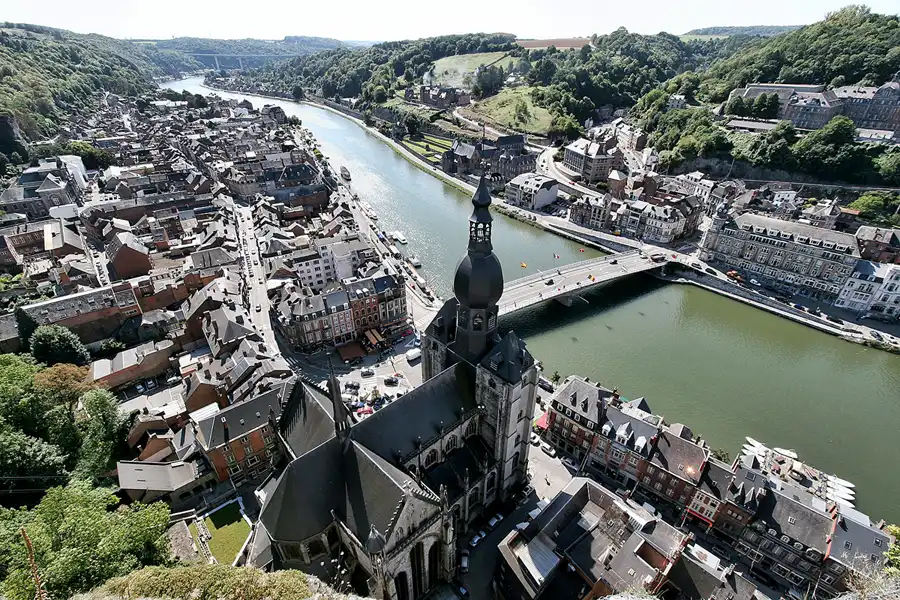 025 | 2008 | Dinant | © carsten riede fotografie
