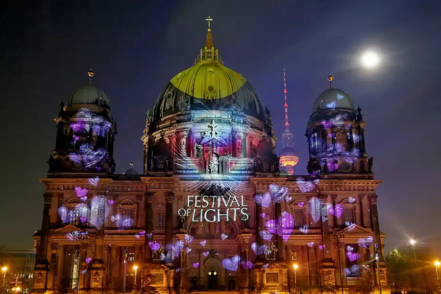 010 | 2008 | Berlin | Festival Of Lights – Berliner Dom | © carsten riede fotografie