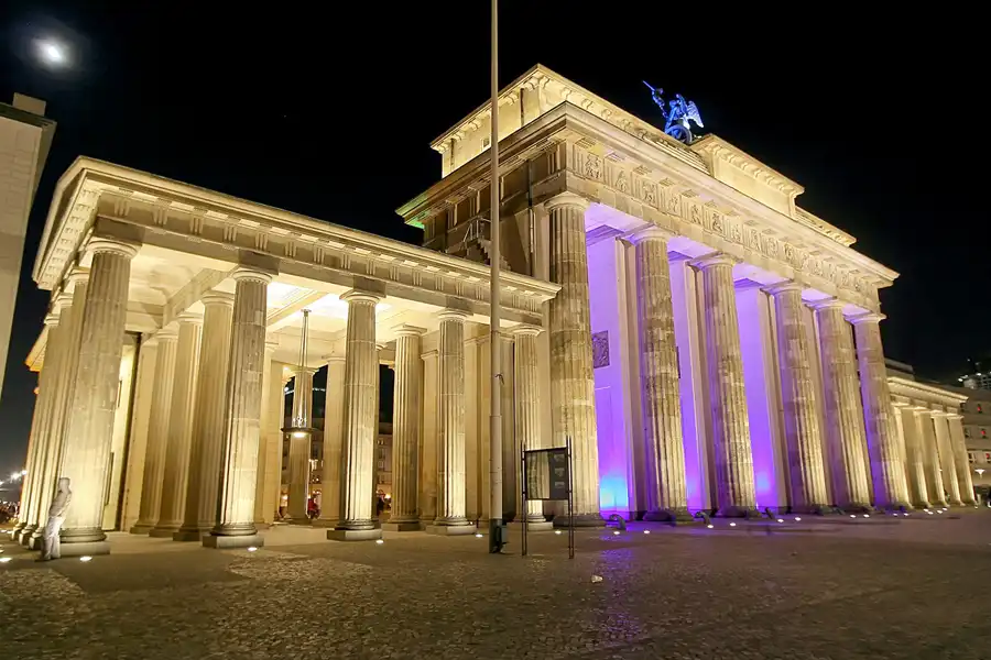022 | 2008 | Berlin | Festival Of Lights – Brandenburger Tor | © carsten riede fotografie