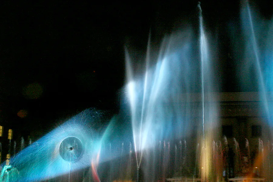 005 | 2008 | Berlin | Festival Of Lights – Flames Of Water | © carsten riede fotografie