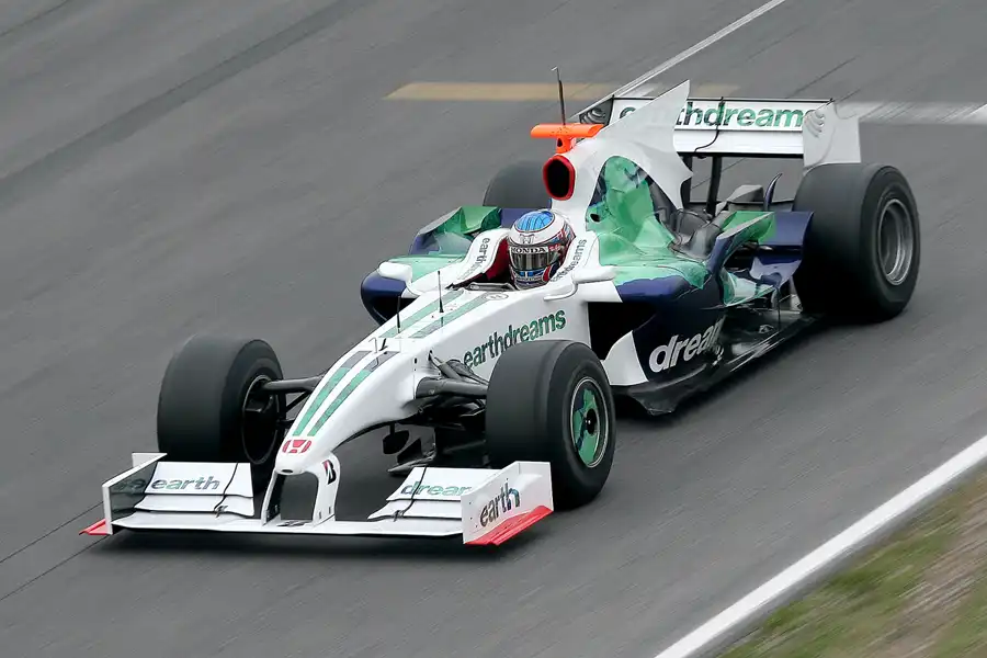 058 | 2008 | Barcelona | Honda RA108 | Jenson Button | © carsten riede fotografie