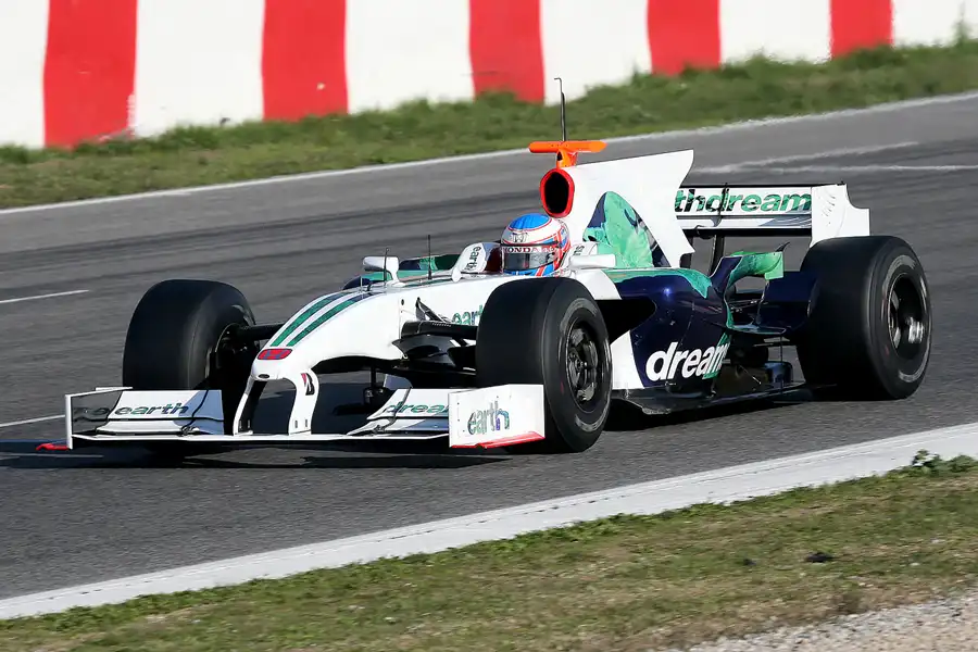 062 | 2008 | Barcelona | Honda RA108 | Jenson Button | © carsten riede fotografie