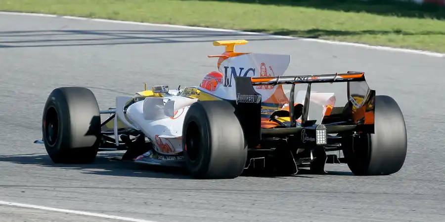 111 | 2008 | Barcelona | Renault R28 | Nelson Piquet Jr. | © carsten riede fotografie