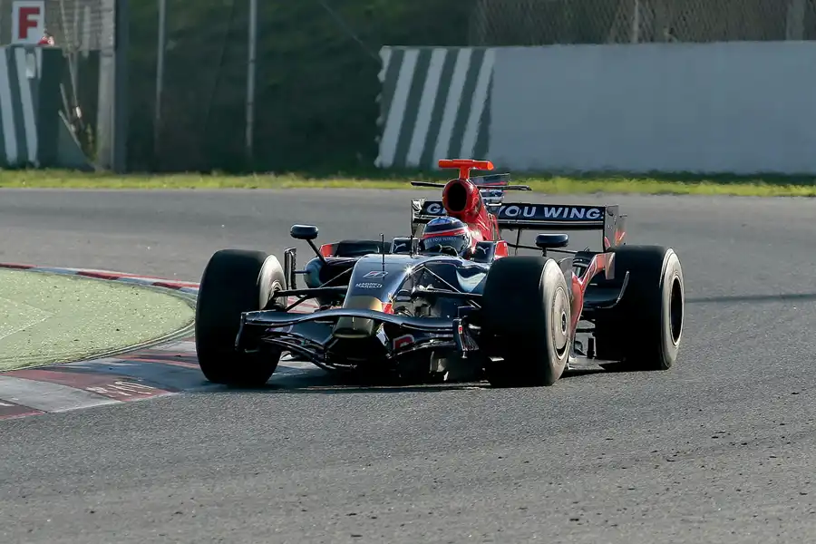 142 | 2008 | Barcelona | Toro Rosso-Ferrari STR3 | Takuma Sato | © carsten riede fotografie