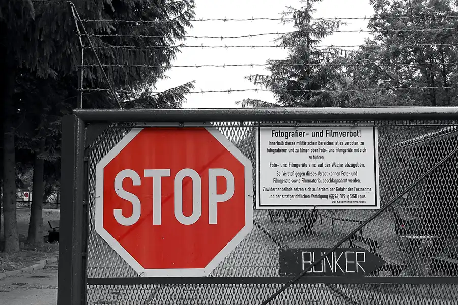 001 | 2009 | Harnekop | Atombunkeranlagen | © carsten riede fotografie