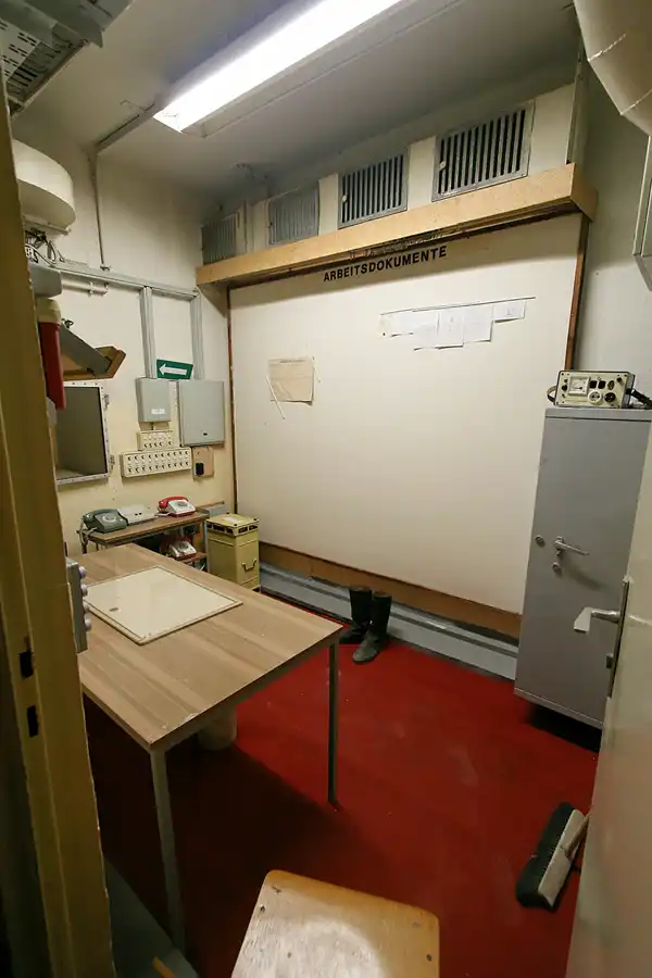 030 | 2009 | Harnekop | Atombunker SBW 16/102 | © carsten riede fotografie