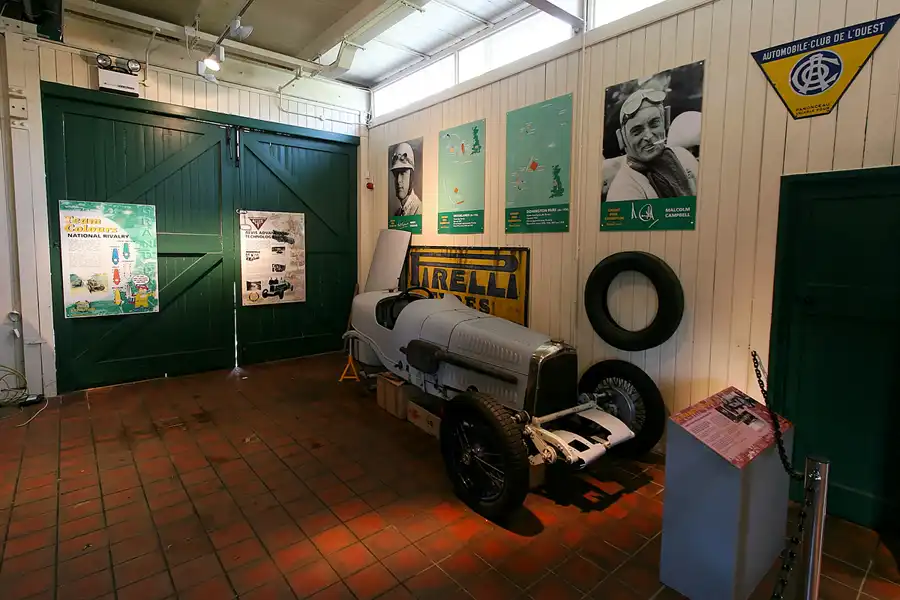 024 | 2009 | Brooklands | Brooklands Museum | © carsten riede fotografie