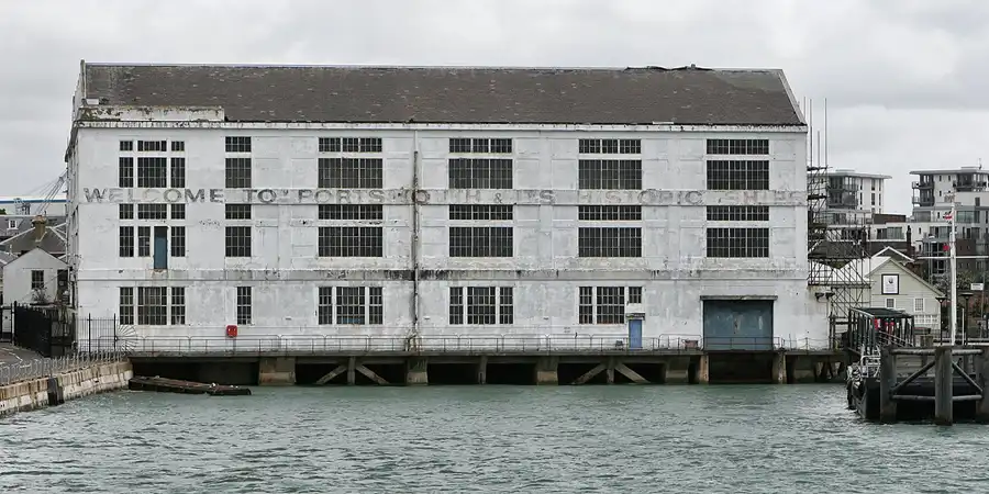 019 | 2009 | Portsmouth | © carsten riede fotografie