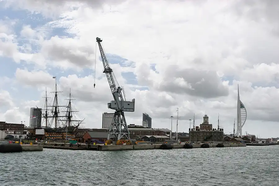 020 | 2009 | Portsmouth | © carsten riede fotografie