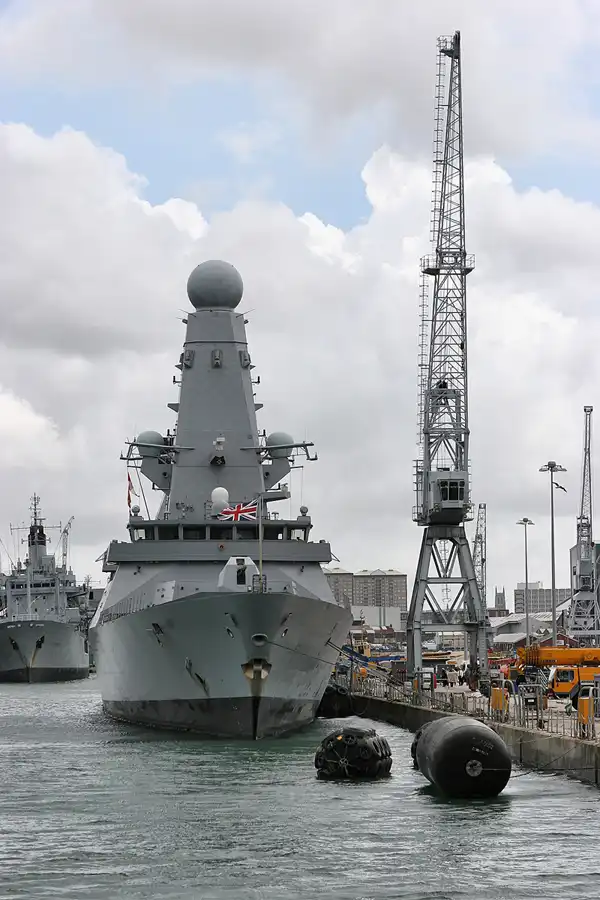 022 | 2009 | Portsmouth | © carsten riede fotografie