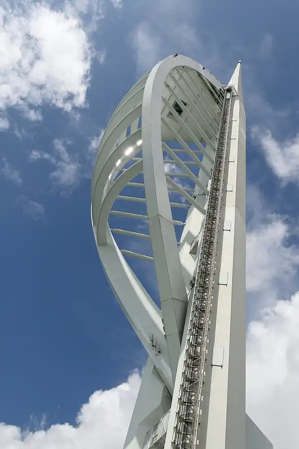 051 | 2009 | Portsmouth | Spinnaker Tower | © carsten riede fotografie