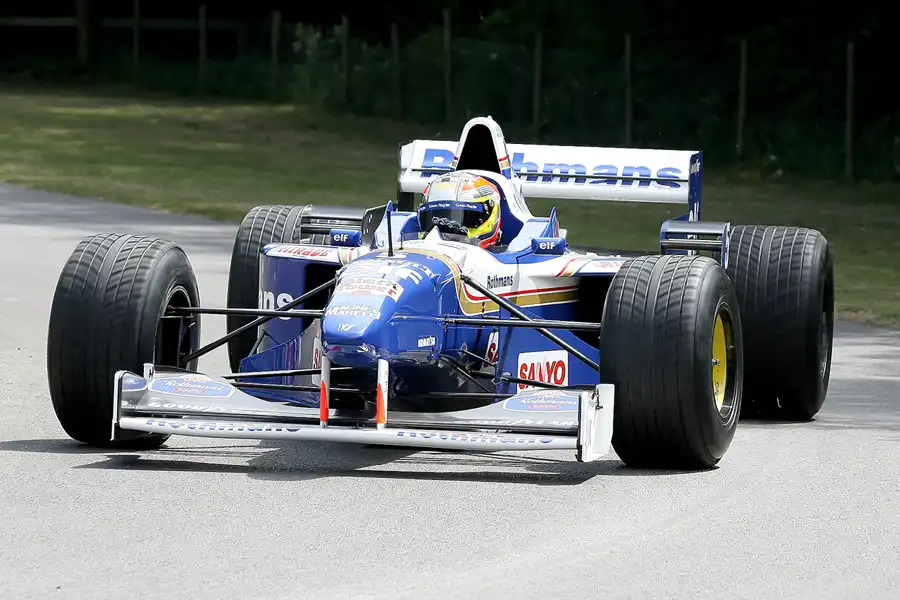 041 | 2009 | Goodwood | Festival Of Speed | Williams-Renault FW18 | © carsten riede fotografie
