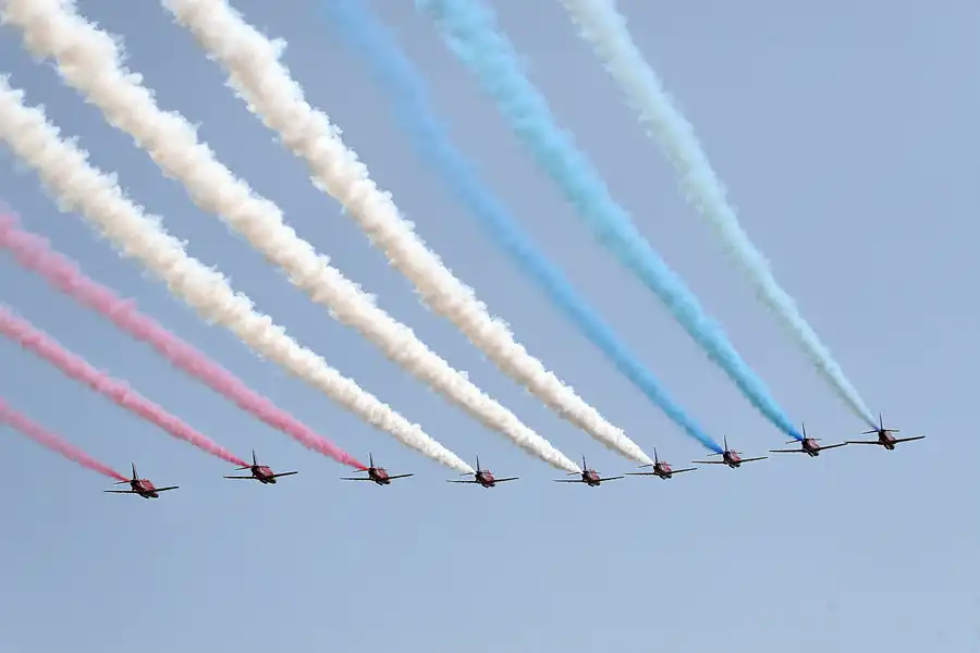 111 | 2009 | Goodwood | Festival Of Speed | Red Arrows Air Display | © carsten riede fotografie