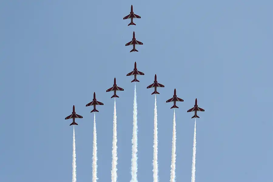 118 | 2009 | Goodwood | Festival Of Speed | Red Arrows Air Display | © carsten riede fotografie