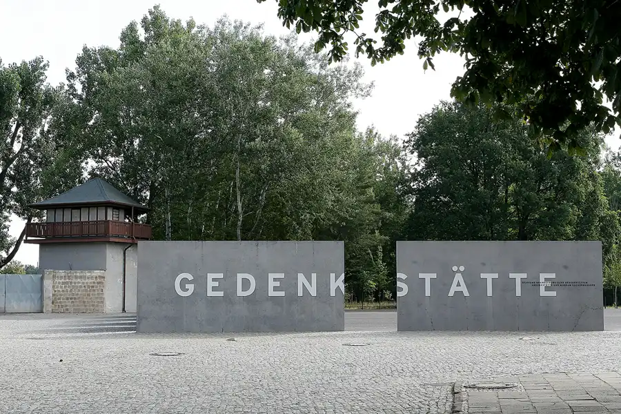 001 | 2009 | Sachsenhausen | Gedenkstätte | © carsten riede fotografie