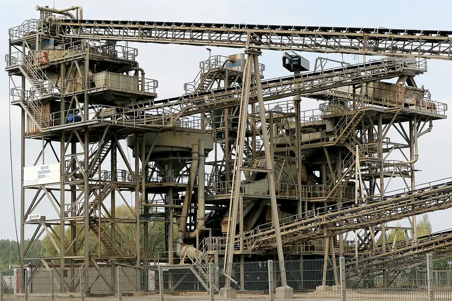 126 | 2009 | Barleben | Kies- und Baustoffwerke | © carsten riede fotografie