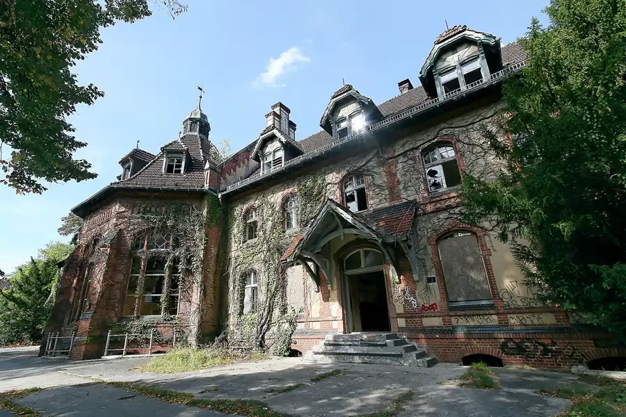 002 | 2009 | Beelitz-Heilstätten | Heilstätten | © carsten riede fotografie