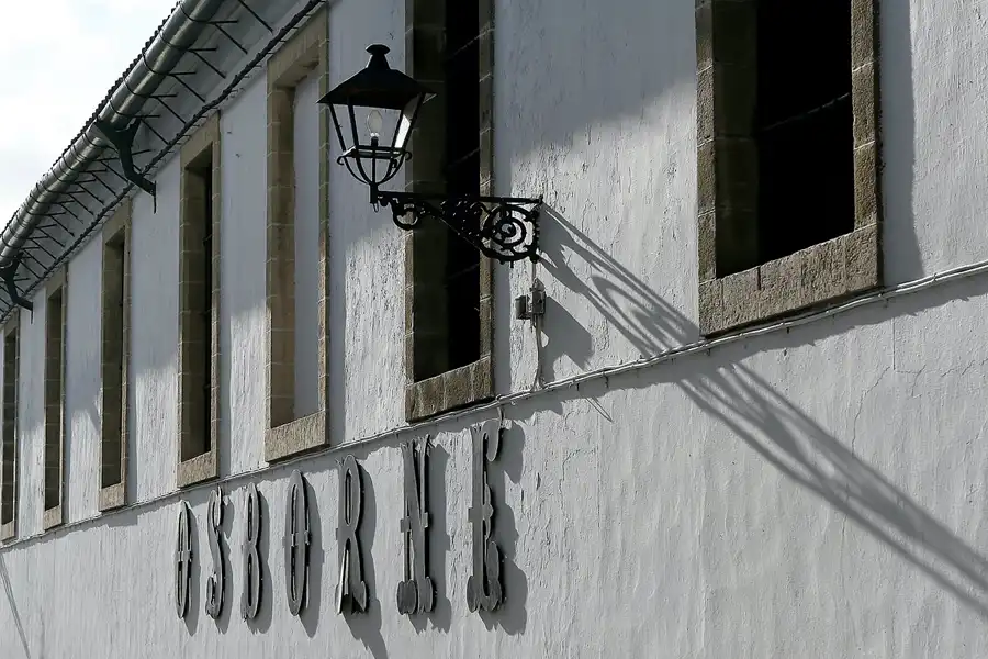 001 | 2009 | El Puerto De Santa Maria | Osborne Bodega De Mora | © carsten riede fotografie