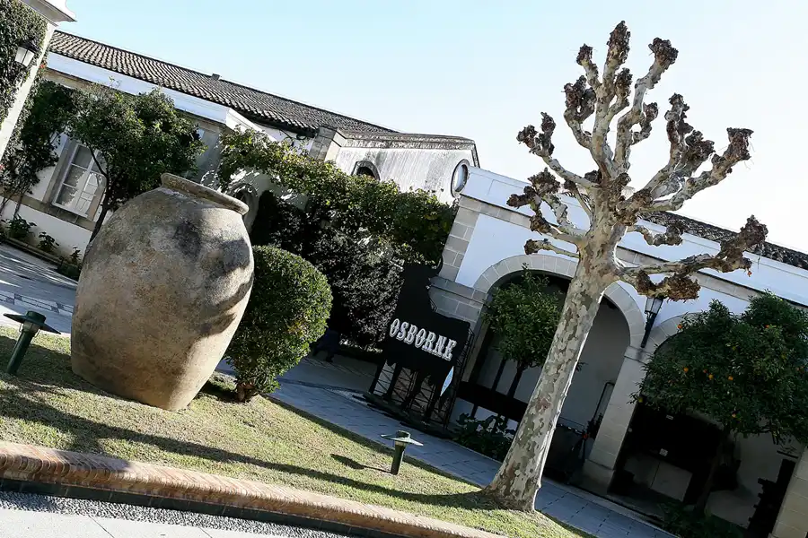 024 | 2009 | El Puerto De Santa Maria | Osborne Bodega De Mora | © carsten riede fotografie