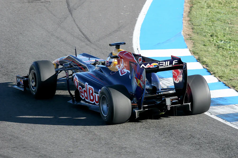 109 | 2009 | Jerez De La Frontera | Red Bull-Renault RB5 | Daniel Ricciardo | © carsten riede fotografie