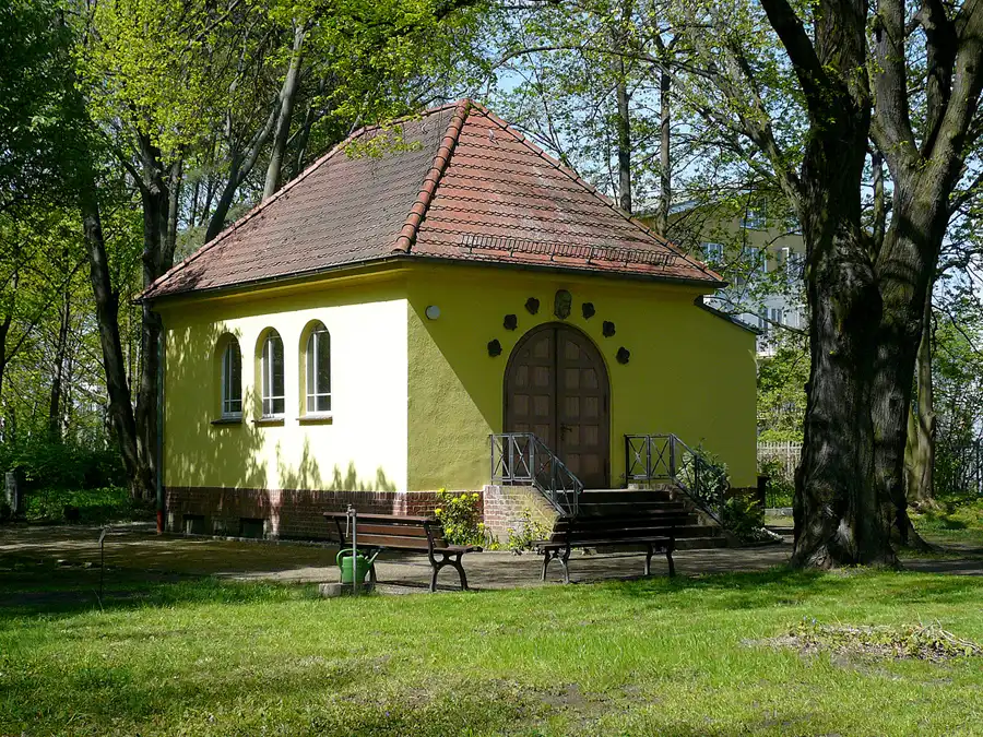 048 | 2010 | Berlin | Roedernstrasse | © carsten riede fotografie