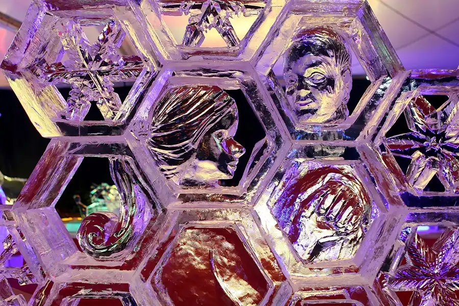 001 | 2010 | Berlin | Ice Art – Chinesische Eiskunst | © carsten riede fotografie