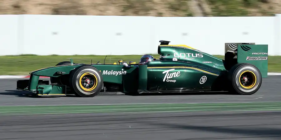064 | 2010 | Barcelona | Lotus-Cosworth T127 | Jarno Trulli | © carsten riede fotografie