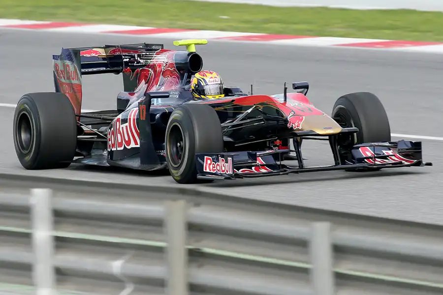 151 | 2010 | Barcelona | Toro Rosso-Ferrari STR5 | Jaime Alguersuari | © carsten riede fotografie