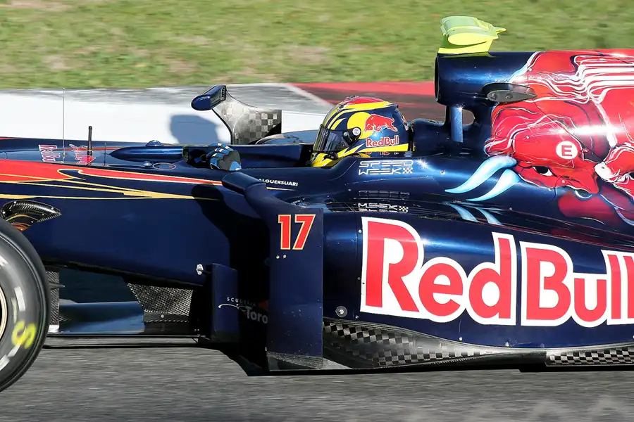 154 | 2010 | Barcelona | Toro Rosso-Ferrari STR5 | Jaime Alguersuari | © carsten riede fotografie