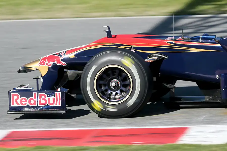 156 | 2010 | Barcelona | Toro Rosso-Ferrari STR5 | Jaime Alguersuari | © carsten riede fotografie
