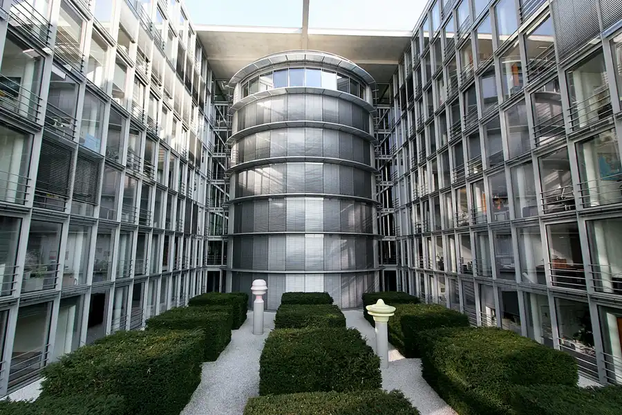 021 | 2010 | Berlin | Regierungsviertel | © carsten riede fotografie