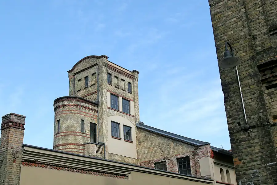 070 | 2010 | Berlin | Saarbrücker Strasse | © carsten riede fotografie