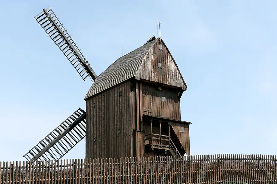 076 | 2010 | Berlin | Dorf Marzahn – Bockwindmühle | © carsten riede fotografie