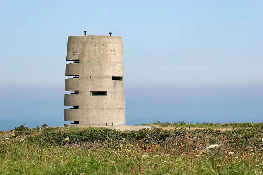 100 | 2010 | Guernsey | Pleinmont – Pleinmont Tower | © carsten riede fotografie
