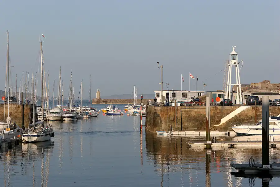 175 | 2010 | Guernsey | St. Peter Port | © carsten riede fotografie