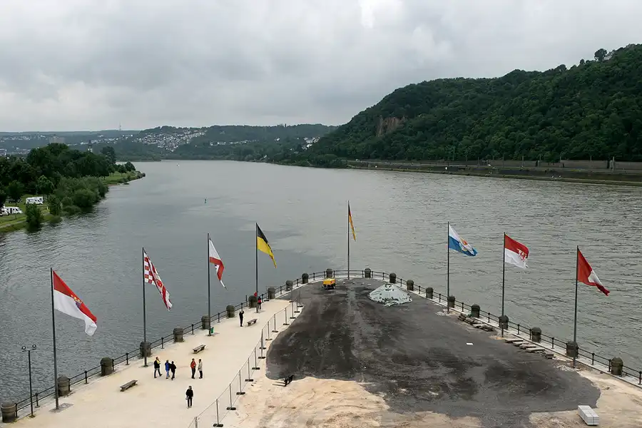 062 | 2010 | Koblenz | © carsten riede fotografie