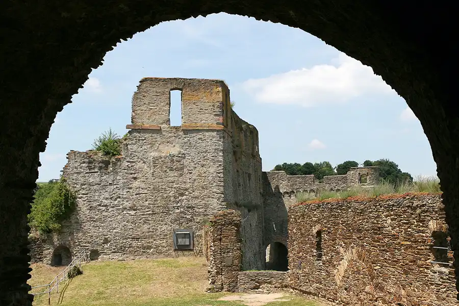 113 | 2010 | Sankt Goar | Burg Rheinfels | © carsten riede fotografie