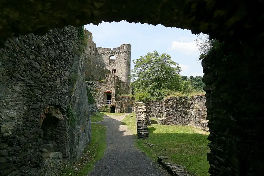 115 | 2010 | Sankt Goar | Burg Rheinfels | © carsten riede fotografie