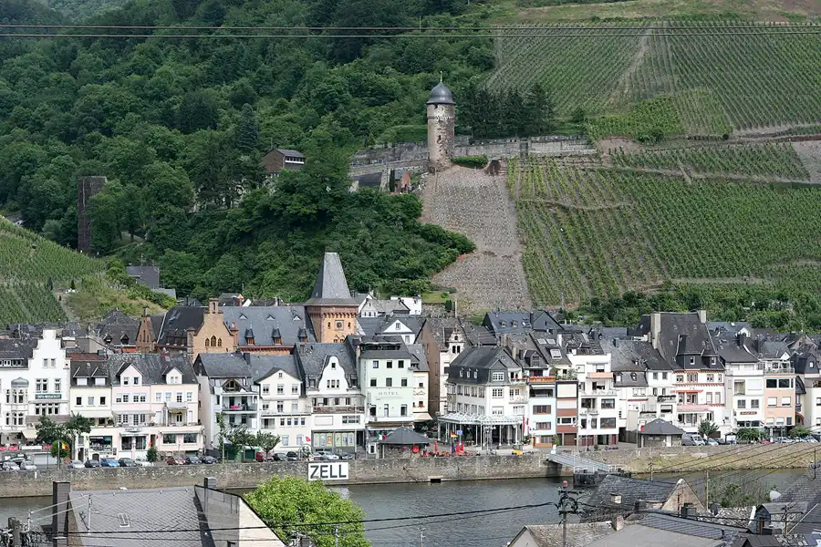 133 | 2010 | Zell (Mosel) | © carsten riede fotografie