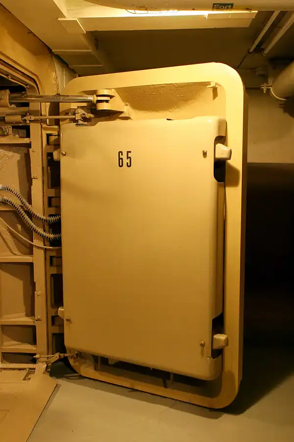 003 | 2010 | Ahrweiler | Regierungsbunker 'Rosengarten' | © carsten riede fotografie