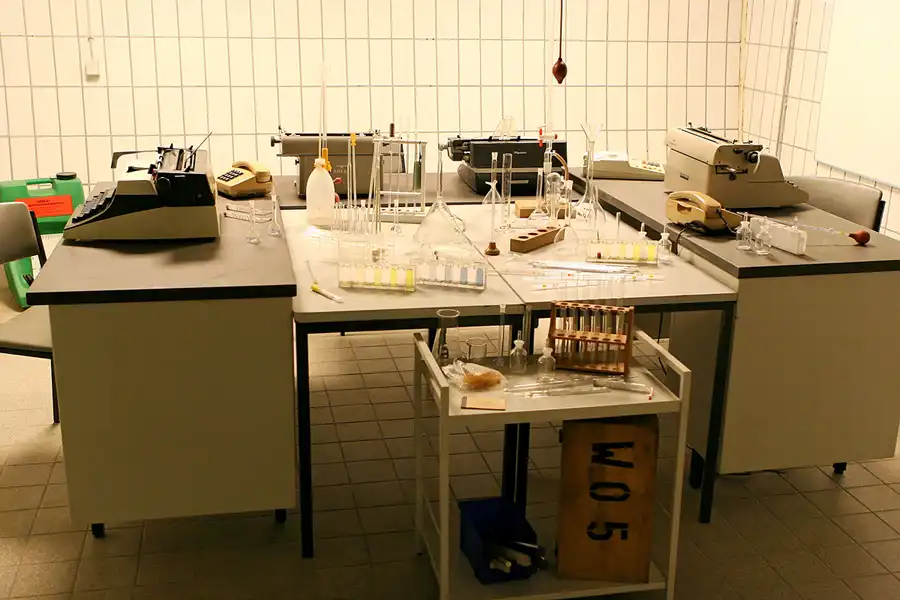 011 | 2010 | Ahrweiler | Regierungsbunker 'Rosengarten' | © carsten riede fotografie